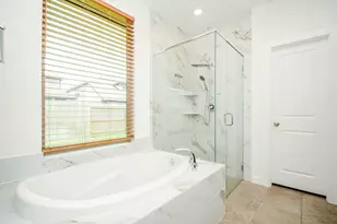 1052 Shl Crk Trl, Conroe, TX 77304 - Photo 17