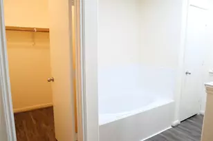 14915 Aberdeen Meadow Lane, Houston, TX 77053 - Photo 23