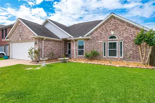 2930 Community Dr, Alvin, TX 77511 - Photo 3
