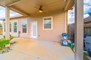 10923 Whistlers Cottage Ct, Houston, TX 77088 - Photo 19