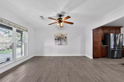 10407 Winding Trail Road, La Porte, TX 77571 - Photo 7