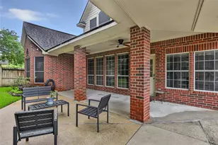3526 Whispering Brook Dr, Kingwood, TX 77345 - Photo 5