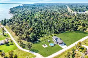 264 Falcon Point, Onalaska, TX 77360 - Photo 33