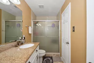 12610 Skyview Creek Ct, Houston, TX 77047 - Photo 15