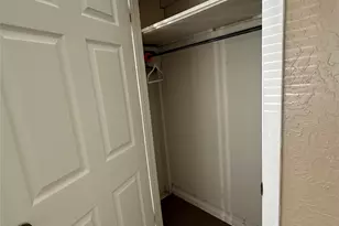 1709 Biovu Dr, Galveston, TX 77551 - Photo 15