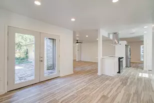 591 River Plantation Dr, Conroe, TX 77302 - Photo 9