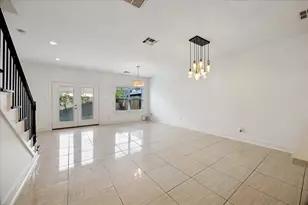 205 E 43rd St, Houston, TX 77018 - Photo 5