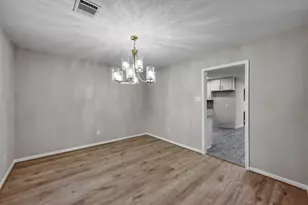 5426 Green Springs Dr, Houston, TX 77066 - Photo 11