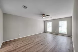 5426 Green Springs Dr, Houston, TX 77066 - Photo 21