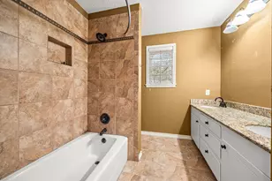 105 Memorial Ln, Columbus, TX 78934 - Photo 19