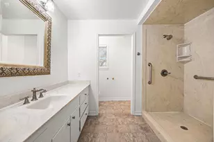 105 Memorial Ln, Columbus, TX 78934 - Photo 13