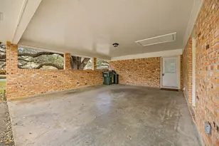 105 Memorial Ln, Columbus, TX 78934 - Photo 21