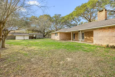 105 Memorial Lane, Columbus, TX 78934 - Photo 23