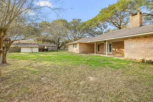 105 Memorial Ln, Columbus, TX 78934 - Photo 23