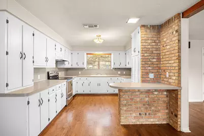 105 Memorial Lane, Columbus, TX 78934 - Photo 5