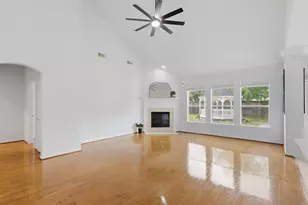 15902 Emerald Briar Ln, Houston, TX 77084 - Photo 5