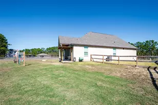 119 Bunker Hl Ct, Anahuac, TX 77514 - Photo 39