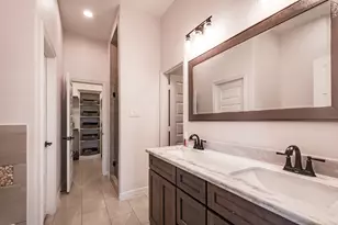 119 Bunker Hl Ct, Anahuac, TX 77514 - Photo 25