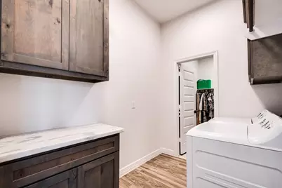 119 Bunker Hill Court, Anahuac, TX 77514 - Photo 29