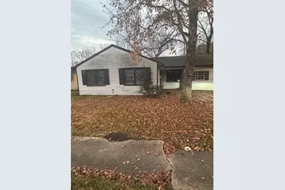 5326 Kenilwood Drive, Houston, TX 77033 - Photo 1