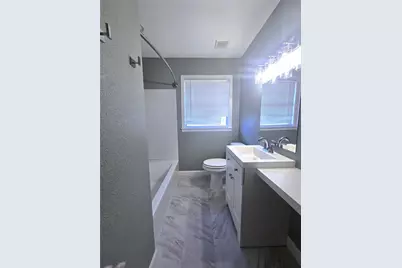 1118 W 11th Street, Freeport, TX 77541 - Photo 9