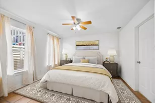 4011 Garrott St, Houston, TX 77006 - Photo 3