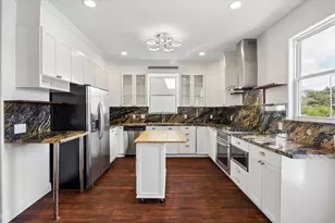 4011 Garrott St, Houston, TX 77006 - Photo 5