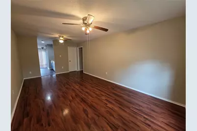 12722 Shannon Hills Drive, Houston, TX 77099 - Photo 11