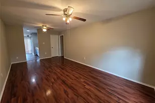 12722 Shannon Hills Dr, Houston, TX 77099 - Photo 11