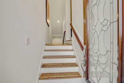 1815 Stacy Falls, Houston, TX 77008 - Photo 5