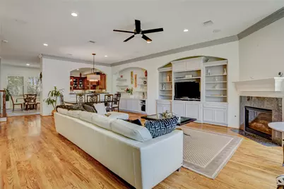 1815 Stacy Falls, Houston, TX 77008 - Photo 9