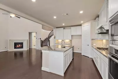 35 N Wheatleigh Drive, Tomball, TX 77375 - Photo 17