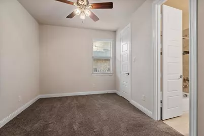 35 N Wheatleigh Drive, Tomball, TX 77375 - Photo 31