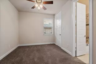 35 N Wheatleigh Dr, Tomball, TX 77375 - Photo 31