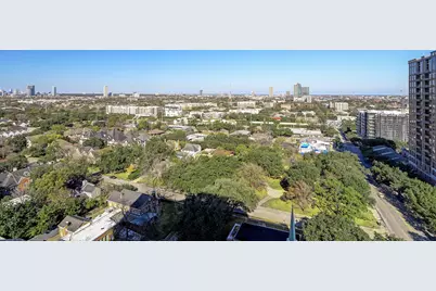 5000 Montrose Boulevard #18A, Houston, TX 77006 - Photo 11