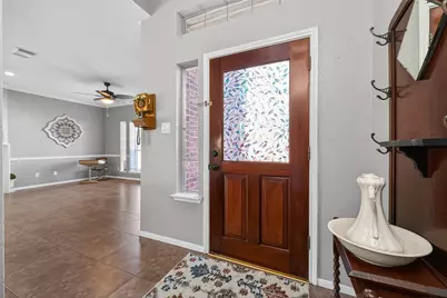 915 Highland Woods Dr, Highlands, TX 77562 - Photo 5