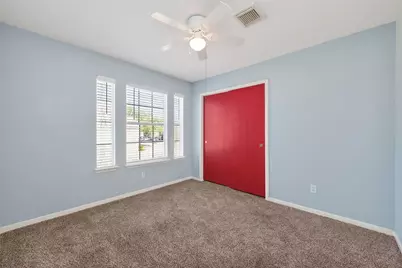 915 Highland Woods Dr, Highlands, TX 77562 - Photo 37