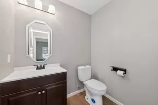 915 Highland Woods Dr, Highlands, TX 77562 - Photo 25