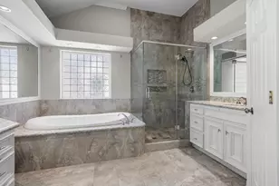 66 Blooming Grove Ln, Houston, TX 77077 - Photo 19