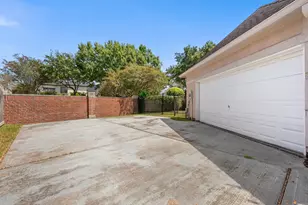 66 Blooming Grove Ln, Houston, TX 77077 - Photo 35