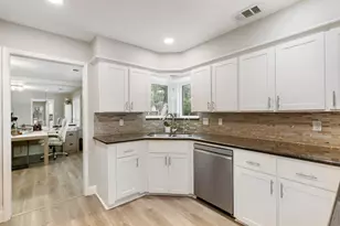 21 Wakerobin Ct, The Woodlands, TX 77380 - Photo 31