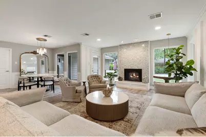 21 Wakerobin Court, The Woodlands, TX 77380 - Photo 3