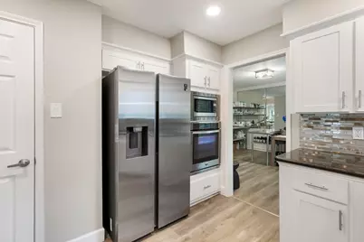 21 Wakerobin Court, The Woodlands, TX 77380 - Photo 33
