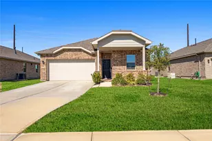 14915 Spg Frst Ln, Baytown, TX 77523 - Photo 1