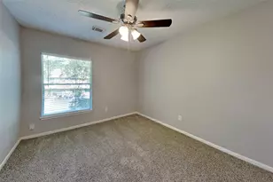 9322 Wandsworth Dr, Spring, TX 77379 - Photo 15