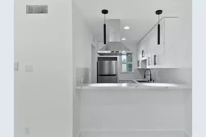 1514 Wirt Road #4, Houston, TX 77055 - Photo 13