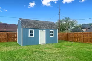 49 Colony Square, Angleton, TX 77515 - Photo 5