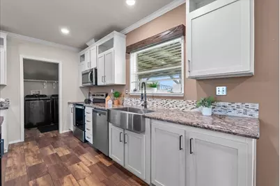 8710 Fm 646 Road S, Santa Fe, TX 77510 - Photo 9