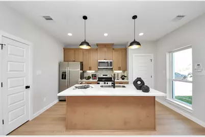 9826 Nedwald Street, Houston, TX 77029 - Photo 7