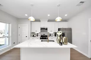 9826 Nedwald St, Houston, TX 77029 - Photo 27